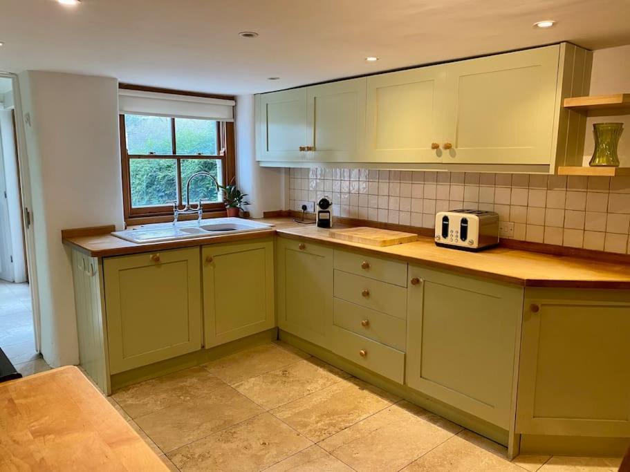 Cotswold Home Over 4 Floors - Perfect For Families Friends Contractors Chipping Norton Eksteriør billede