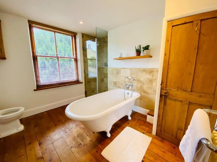 Cotswold Home Over 4 Floors - Perfect For Families Friends Contractors Chipping Norton Eksteriør billede